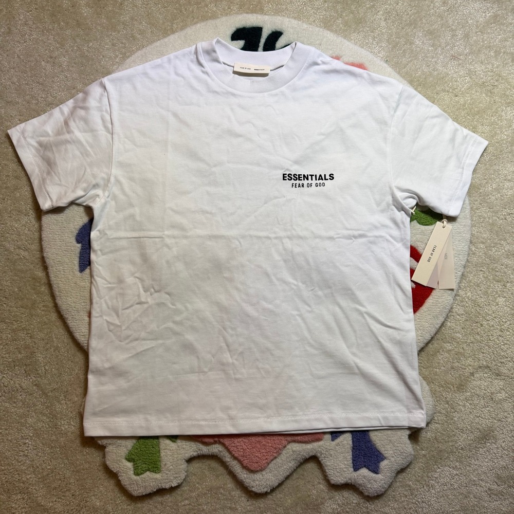 Fear of God Essentials White Logo T-Shirt Streetwear Basic Mens Size Medium